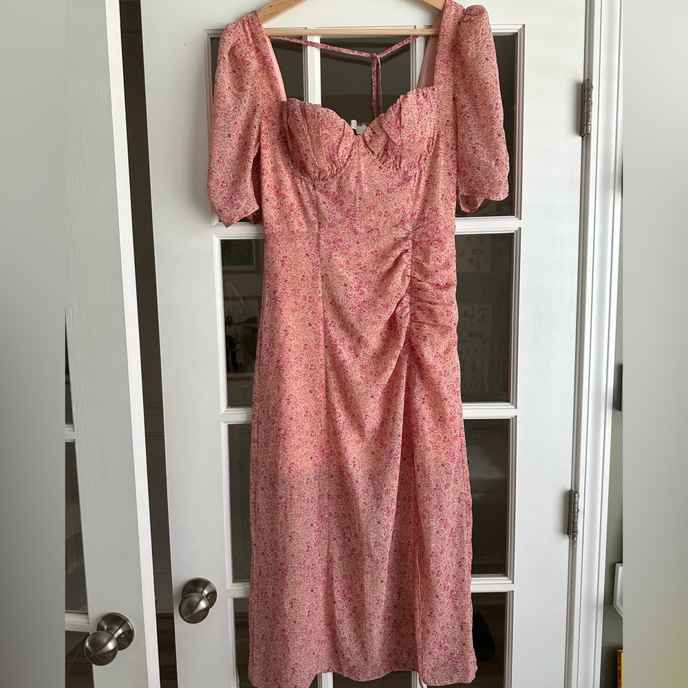Astr Pink Floral Midi Dress with Sweetheart Bodice - Picture 2 of 5